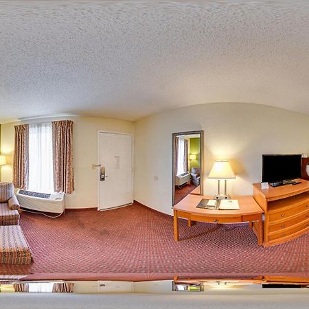 Quality Inn North Battleboro Екстер'єр фото