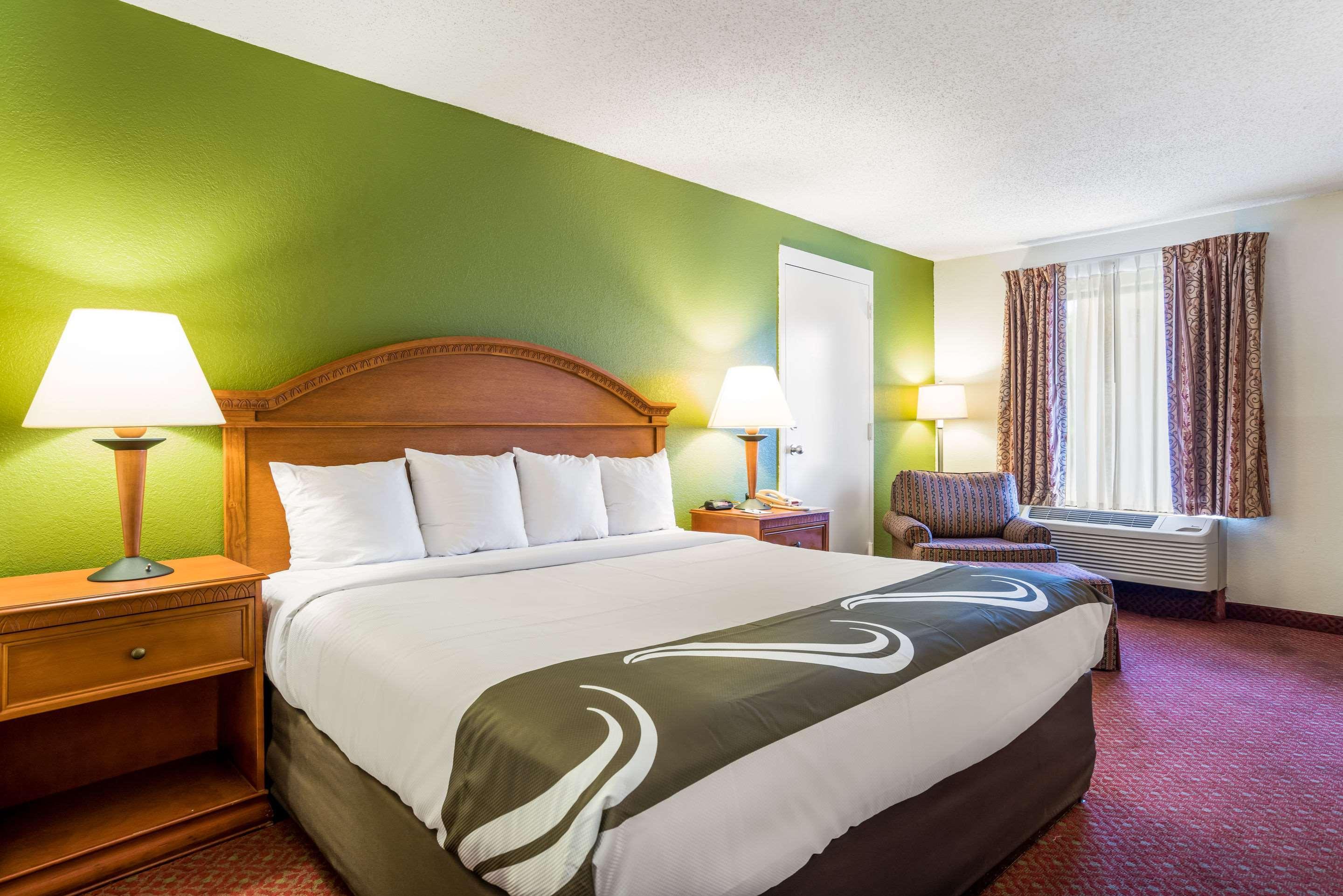 Quality Inn North Battleboro Екстер'єр фото