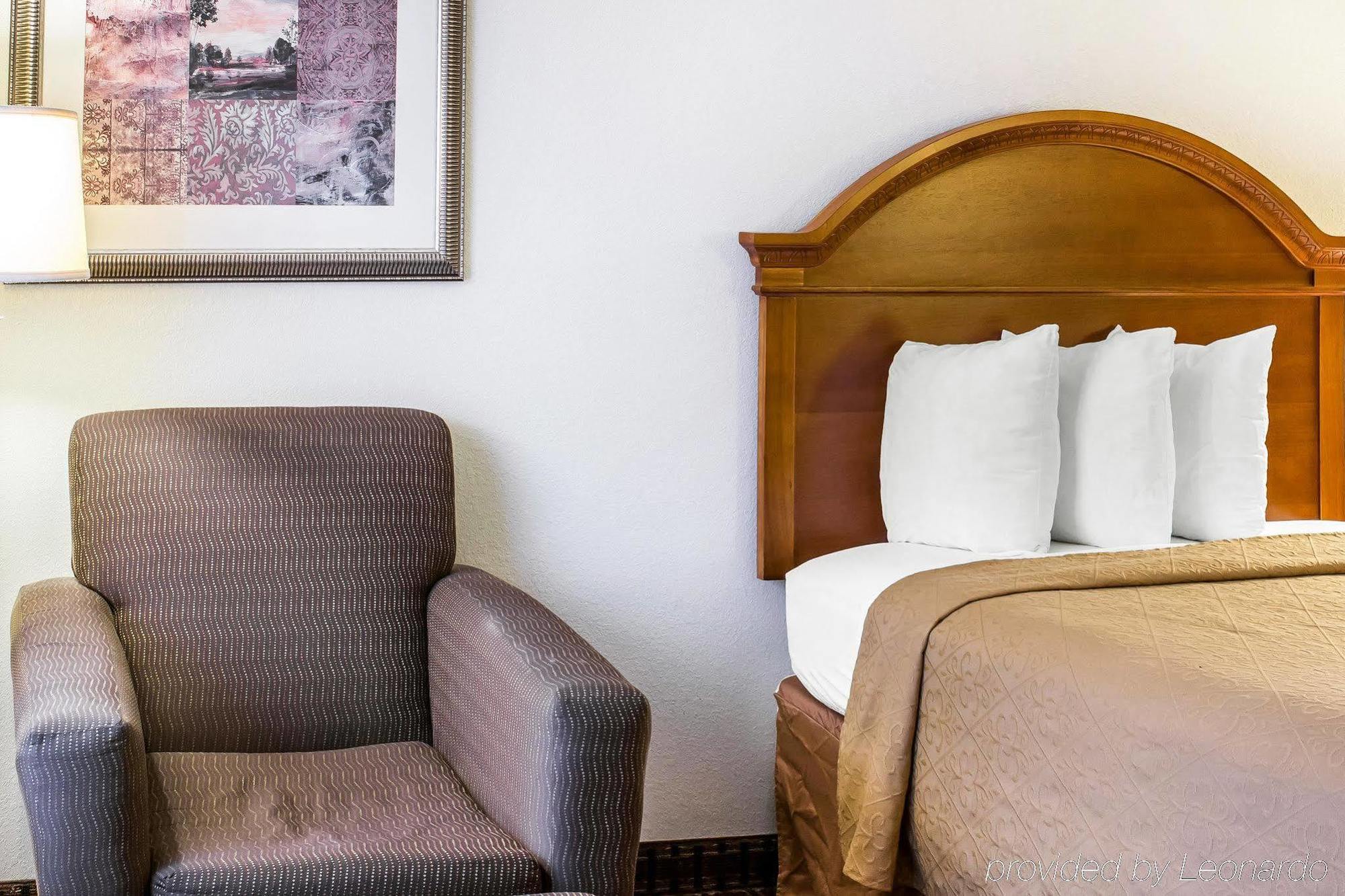 Quality Inn North Battleboro Екстер'єр фото