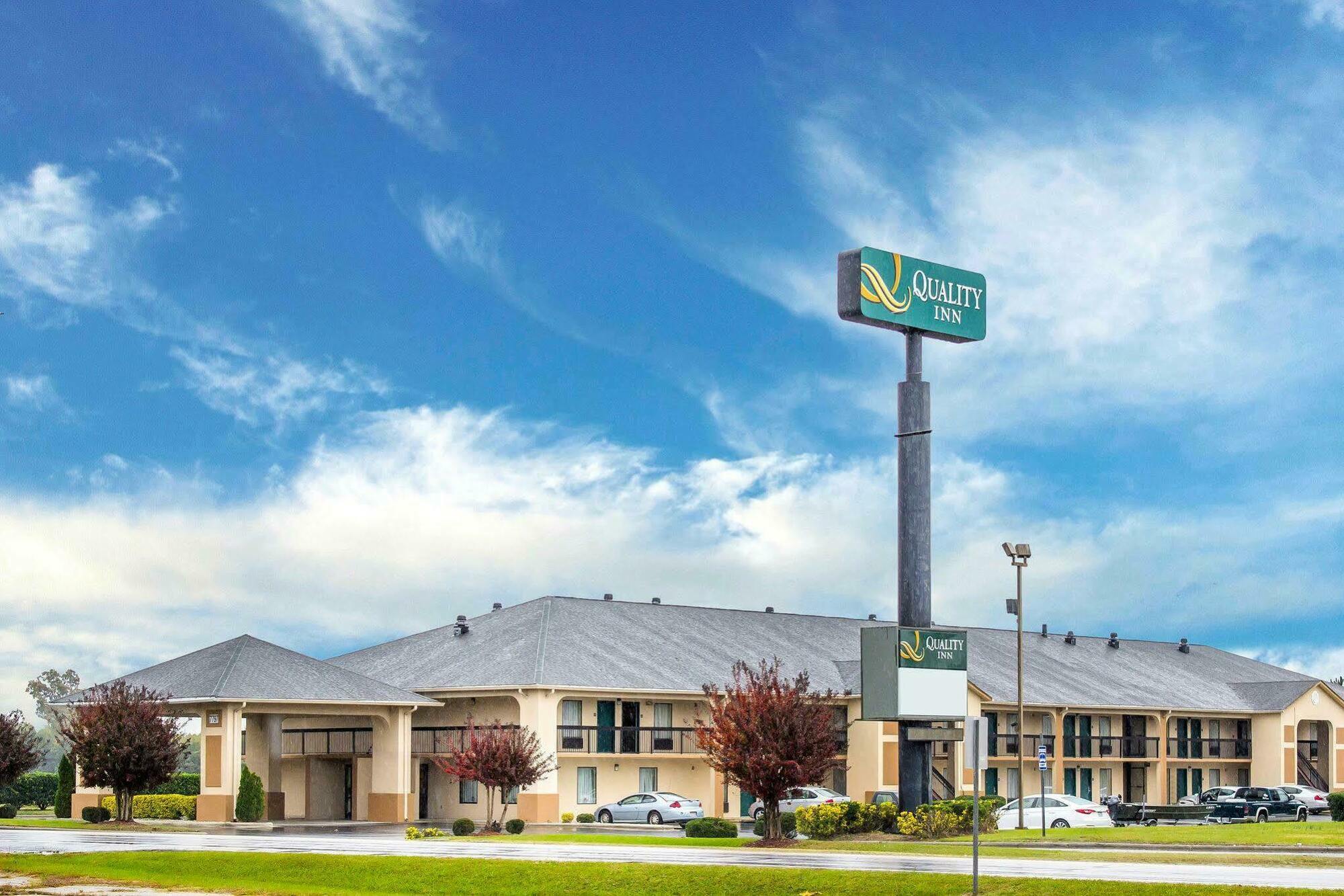 Quality Inn North Battleboro Екстер'єр фото