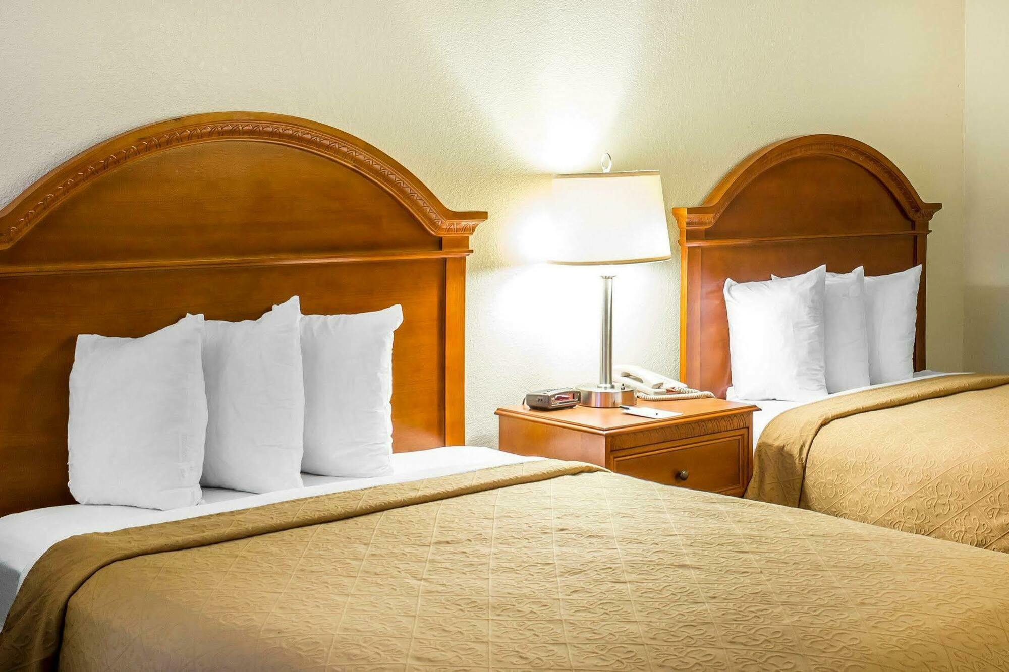 Quality Inn North Battleboro Екстер'єр фото