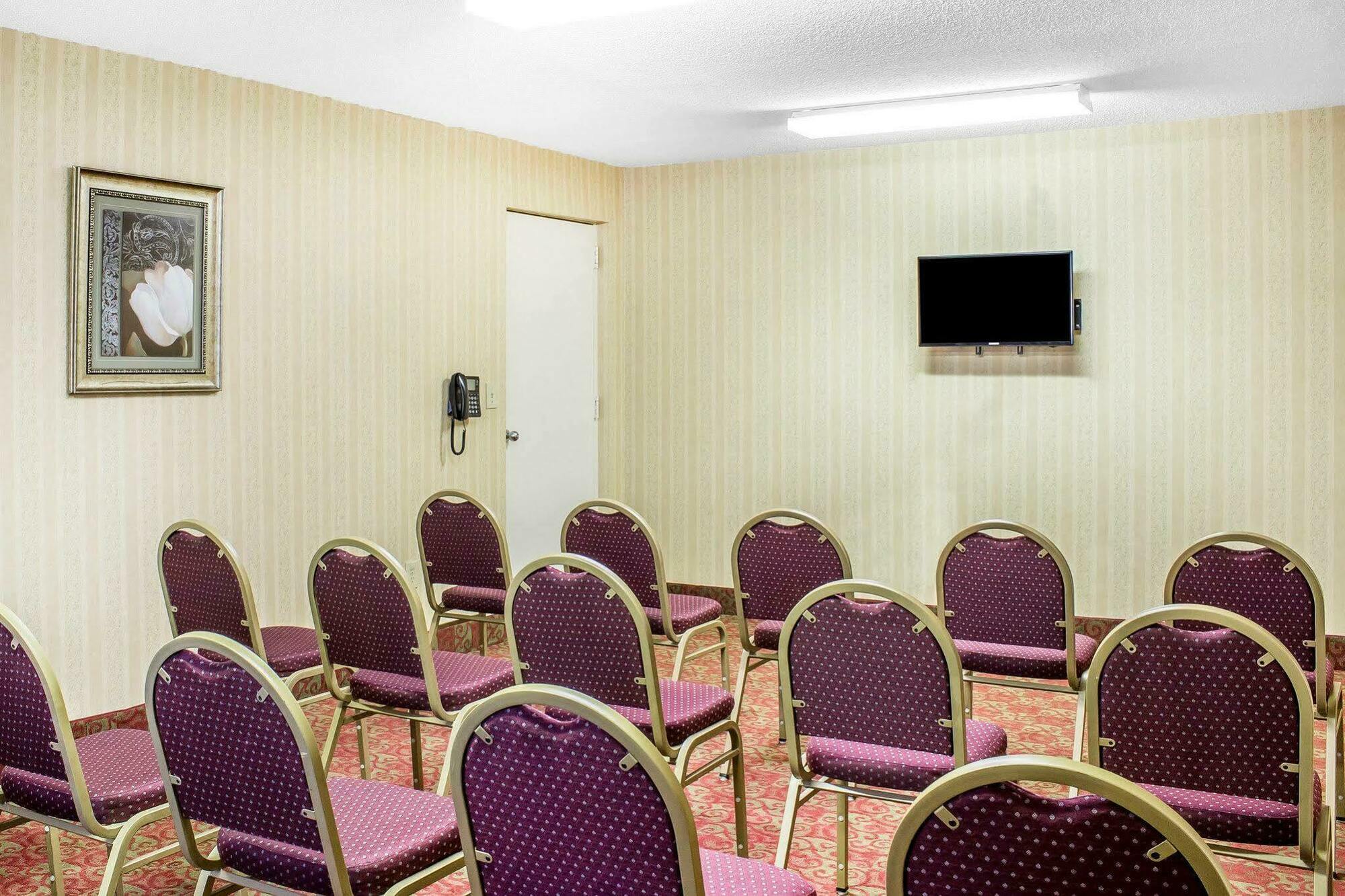 Quality Inn North Battleboro Екстер'єр фото